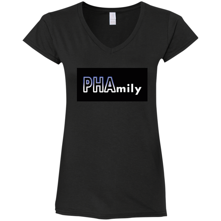 Zeta PHA - Women's Fitted Softstyle V-Neck Tee